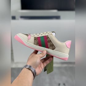 Маленькие ботинки GUCCI из кожи быка с контрастными цветами созда