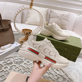 Обувь Gucci с масляной отделкой, защитным чипом и защитной нитью.