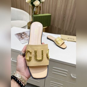 Новые тапочки Gucci с фирменной металлической застежкой Gucci, ин