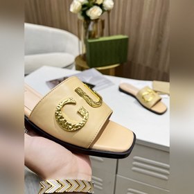 Новые тапочки Gucci с фирменной металлической застежкой Gucci, ин