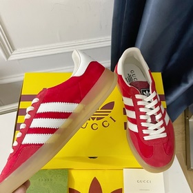 Совместная коллекция adidas x Gucci： кроссовки Gazelle для пар Ор
