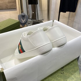 Версия Gucci с чипом высшего качества Белые кроссовки GG для пар 