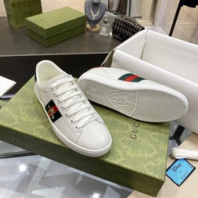 Версия Gucci с чипом высшего качества Белые кроссовки GG для пар 