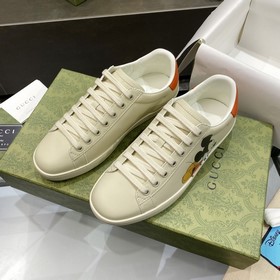 Версия Gucci с чипом высшего качества Белые кроссовки GG для пар 