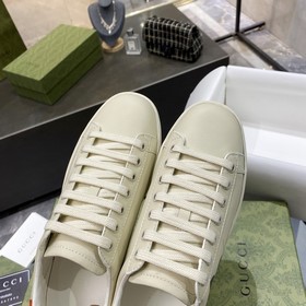 Версия Gucci с чипом высшего качества Белые кроссовки GG для пар 