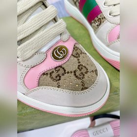 Gucci — новая версия. Пара обуви в стиле «маленькие грязные ботин