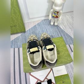 Gucci — новая версия. Пара обуви в стиле «маленькие грязные ботин