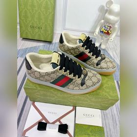Gucci — новая версия. Пара обуви в стиле «маленькие грязные ботин