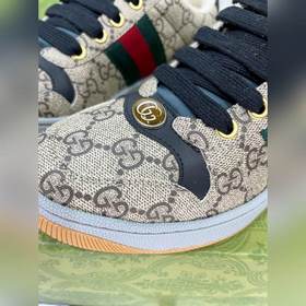 Gucci — новая версия. Пара обуви в стиле «маленькие грязные ботин