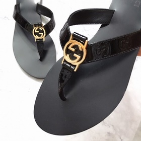 Gucci 2023s новейшая модель сандалий с тисненым ретро-плетением к