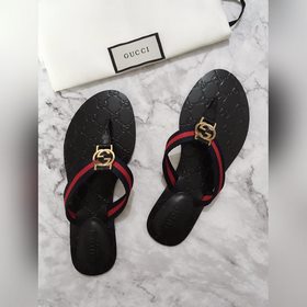 Gucci 2023s новейшая модель сандалий с тисненым ретро-узором из к