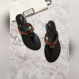 Gucci 2023s новейшая модель сандалий с тисненым ретро-узором из к