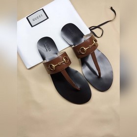 Gucci 2023s новейшая модель сандалий с тисненым ретро-узором из к