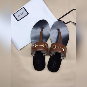 Gucci 2023s новейшая модель сандалий с тисненым ретро-узором из к