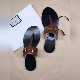 Gucci 2023s новейшая модель сандалий с тисненым ретро-узором из к