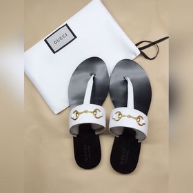 Gucci 2023s новейшая модель сандалий с тисненым ретро-узором из к