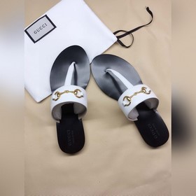 Gucci 2023s новейшая модель сандалий с тисненым ретро-узором из к