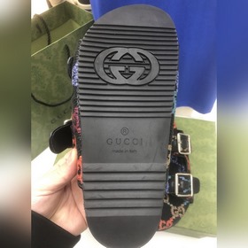GUCCI Гуччи Официальный сайт последних новинок Летние сандалии ве