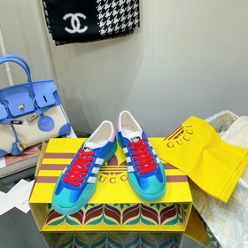 Совместная коллекция adidas x Gucci： кроссовки Gazelle для пар Ор