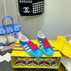 Совместная коллекция adidas x Gucci： кроссовки Gazelle для пар Ор
