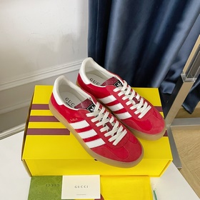 Совместная коллекция adidas x Gucci： кроссовки Gazelle для пар Ор