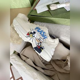 Пара обуви Gucci в стиле «папа», изготовленные из искусственно со
