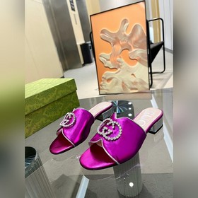 Gucci (лето 2023, женская модель, макаронные цвета, для изящных д