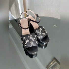 Весенняя коллекция 2023 года, новые сандалии Gucci с ярким каблук