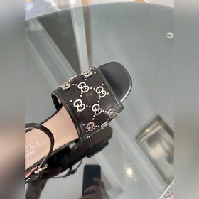 Весенняя коллекция 2023 года, новые сандалии Gucci с ярким каблук