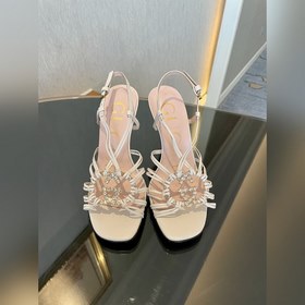 GUCCI 23 весенняя новинка： сандалии с кристаллами Сандалии «Isa»