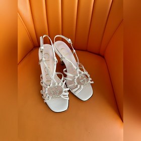 GUCCI 23 весенняя новинка： сандалии с кристаллами Сандалии «Isa» 
