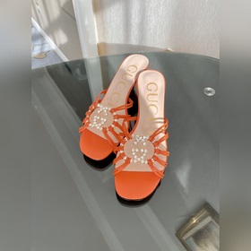 GUCCI 23 весенняя новинка — сандалии с кристаллами Сандалии «Isa»
