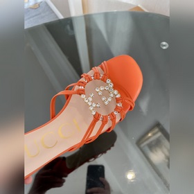 GUCCI 23 весенняя новинка — сандалии с кристаллами Сандалии «Isa»