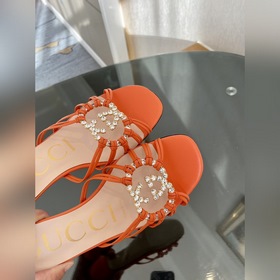 GUCCI 23 весенняя новинка — сандалии с кристаллами Сандалии «Isa»