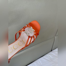 GUCCI 23 весенняя новинка — сандалии с кристаллами Сандалии «Isa»