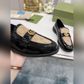 23 Новые лоферы классического дизайна G, изготовлены из кожи с V-