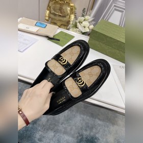 23 Новые лоферы классического дизайна G, изготовлены из кожи с V-