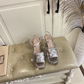 Новые сандалии Gucci, металлическая пряжка G, кожа овцы, подкладк