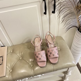 Новые сандалии Gucci, металлическая пряжка G, кожа овцы, подкладк