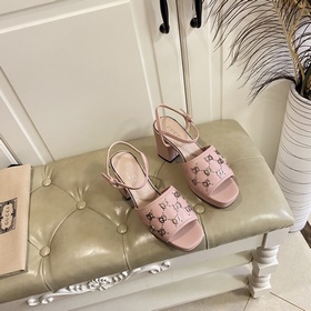 Новые сандалии Gucci, металлическая пряжка G, кожа овцы, подкладк