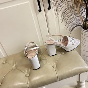 Новые сандалии Gucci, металлическая пряжка G, кожа овцы, подкладк