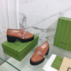 Электрически вышитые лодочки Gucci с двойным логотипом G отличают