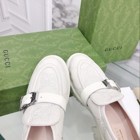 Электрически вышитые лодочки Gucci с двойным логотипом G отличают