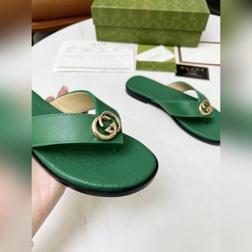 Новые сандалии Gucci 2023. Переплетенные буквы G являются классич
