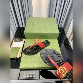 Сандалии Gucci°Gucci ранней весны, классическая модель с плоской 