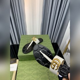 Сандалии Gucci°Gucci ранней весны, классическая модель с плоской 