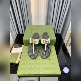 Сандалии Gucci°Gucci ранней весны, классическая модель с плоской 