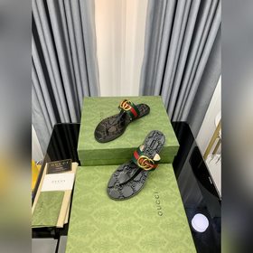 Сандалии Gucci°Gucci ранней весны, классическая модель с плоской 