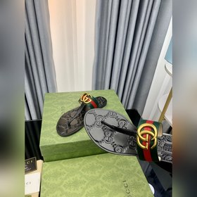 Сандалии Gucci°Gucci ранней весны, классическая модель с плоской 