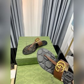 Сандалии Gucci°Gucci ранней весны, классическая модель с плоской 